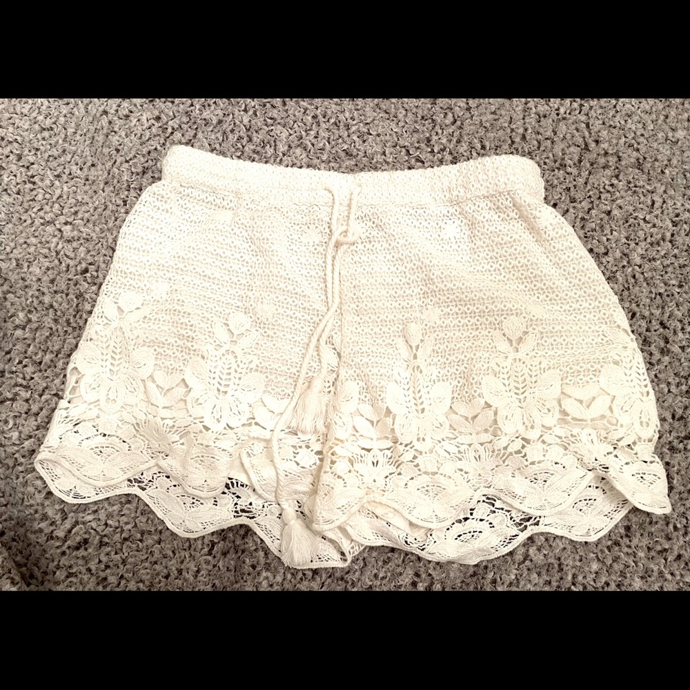 Abercrombie & Fitch White Flowy Shorts